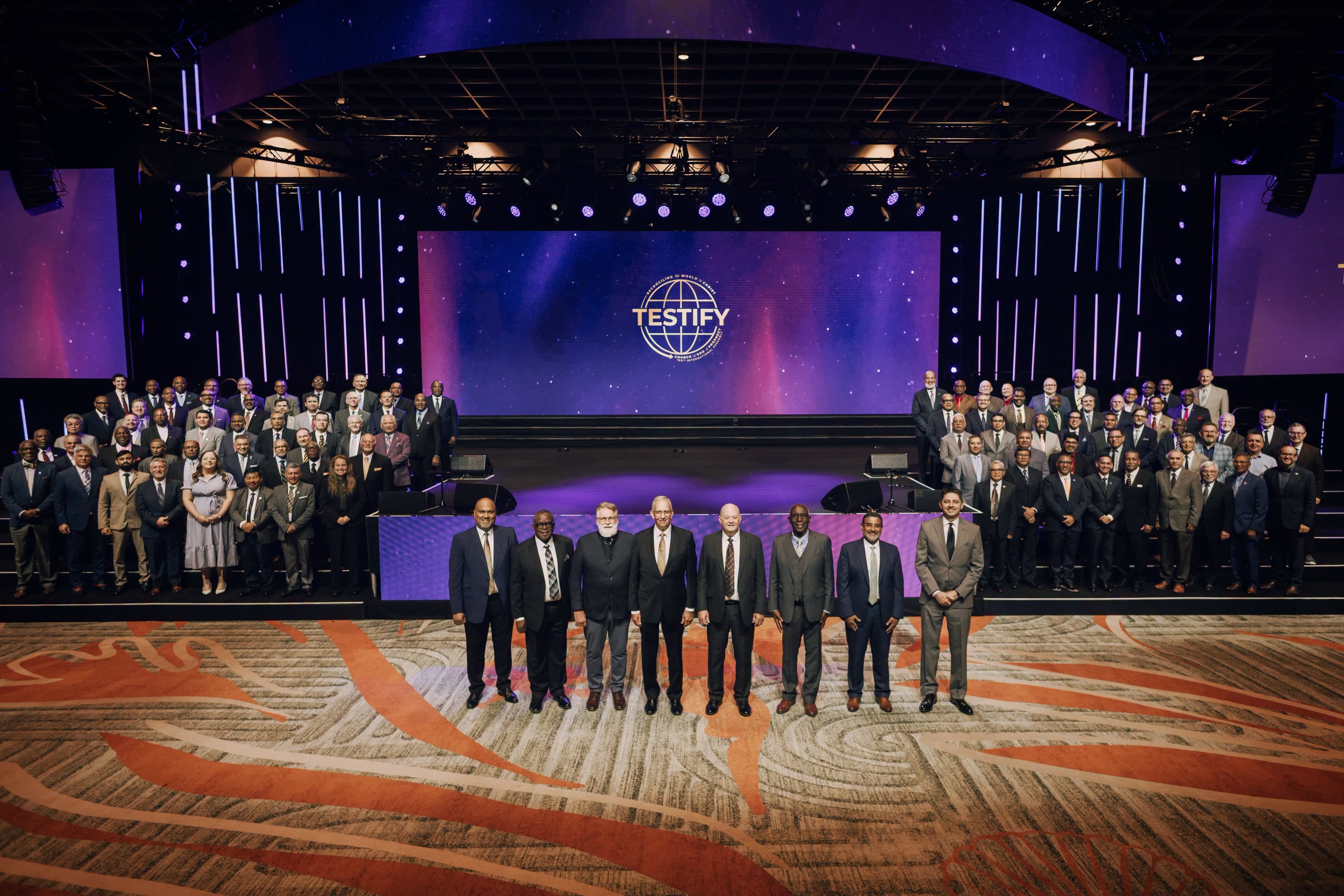 Les évêques de la Church of God of Prophecy réunis lors de l'assemblée internationale